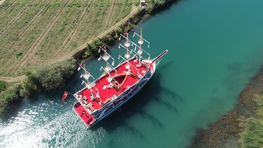 City of Side: Boat Tour on the Manavgat River w/ Bazaar Trip - The mosque stop: a cultural pause in the middle of the day