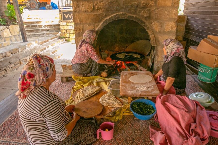 City of Side: Green Lake Boat and Cabrio Bus Tour - Seleukia Roman City + Oymapınar Dam: where the photos start paying off