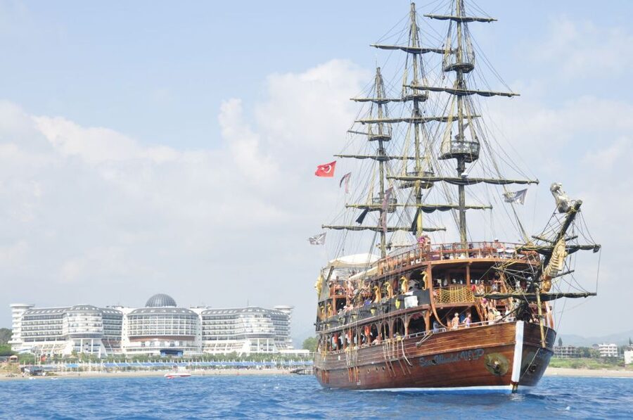 City of Side: Manavgat River Boat Lunch Cruise & Bazaar Tour - Manavgat River Boat Lunch: Why This Day Tour Works