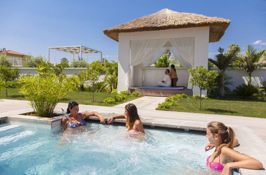 City of Side: Q Spa & Wellness with Balinese or Thai Massage - Face Mask on the Bed: Small Time, Big Comfort