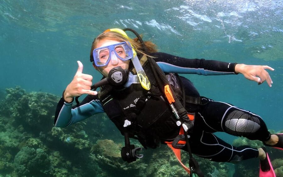 Diving Tour from Alanya & Side with Lunch - 2 Dives Included - The boat ride reality: seasickness and comfort on small transport