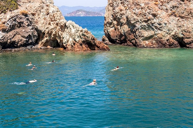 Dolphin Island Boat Trip – Swim, Sun & Lunch Included - Bar, snacks, and souvenirs: spending that can add up