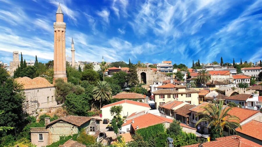 Full-Day Antalya City Tour & Düden Waterfall from Side - Lunch and the harbor boat trip upgrade: what changes with the extras