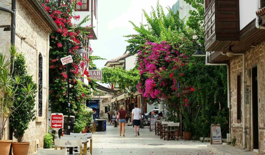 Full-Day Antalya City Tour & Düden Waterfall from Side - Hotel pickup, the ride into the city, and how to keep the day smooth