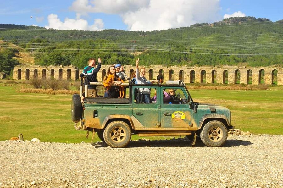 Jeep Safari-Lunch-Boat-Canyon-Waterfall-Foam,Water Party - The crew’s energy: why the guides matter here