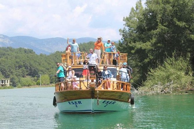 Mix. Tour (Jeep Safari and Boat Tour in Green Lake with Lunch) - Morning logistics: pickup, timing, and how the day starts