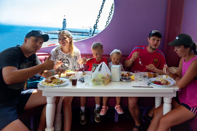 Pirate Adventure Cruise incl. Lunch from Side - The treasure hunt on a pirate ship: how it works in real life