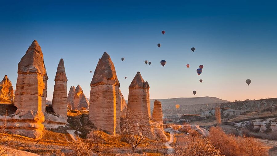 Side:2 Day Cappadocia Tour with Hotel Lunch and Dinner - Uçhisar Castle: Why the Highest Point Matters