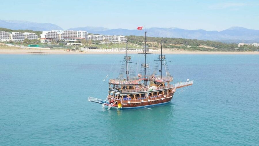 Side: Blue Laguna Boat Tour with Free Lunch & Drinks - The Money-Making Reality: Paid Extras Float Around the Edges