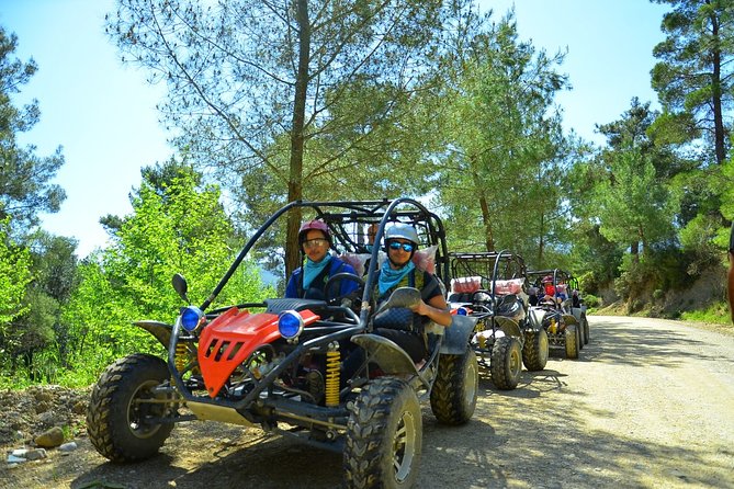 "Side Buggy Safari: Off-Road Thrills and Adventure!" - Group size, language, and how it affects the vibe