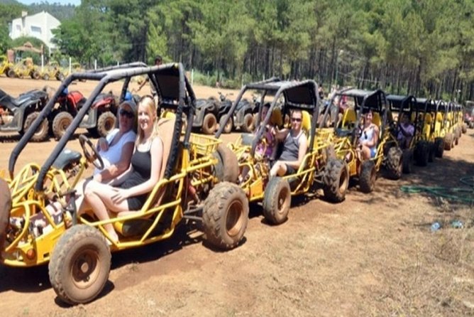 "Side Buggy Safari: Off-Road Thrills and Adventure!" - Safety briefings and protective gear before you drive