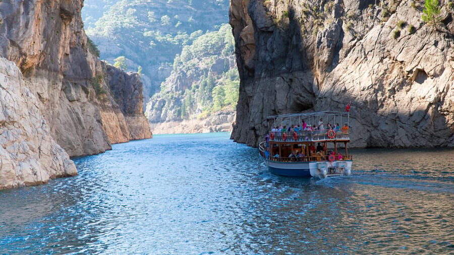 Side: Green Canyon Boat Trip & Bus Safari with Lunch - Green Lake (Oymapınar Dam): the boat cruise that sets the tone