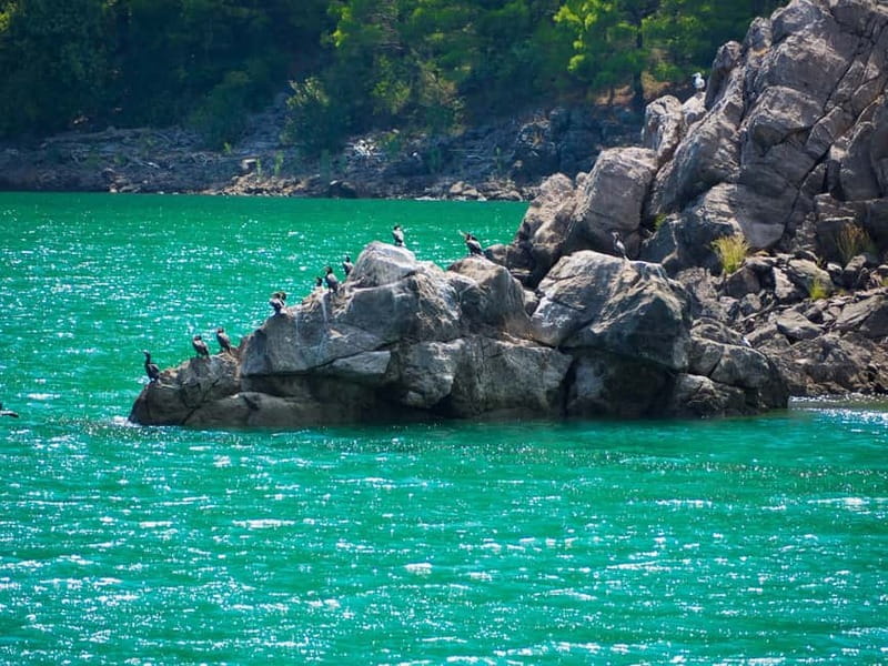 Side: Green Canyon Boat Trip with Lunch near Green Lake - Lunch with a view: buffet meal on the lake