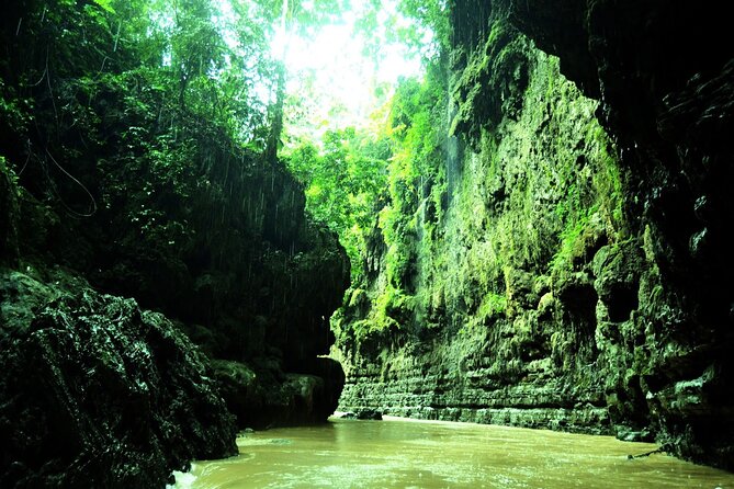 Side Green Canyon Boat Trip With Unlimited Drinks And Lunch - Lunch by the Water: Buffet Time, Soft Drinks, and Room to Use the Kayaks