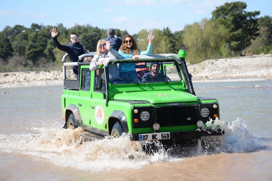 Side: Green Canyon Jeep and Boat Tour with Lunch - Oymapınar Dam area: coffee, tea, and viewpoint time