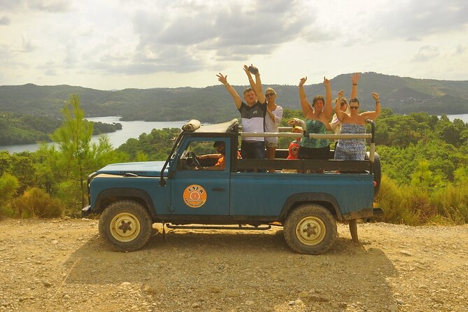 Side : Jeep Safari and Green Canyon See with Lunch - Green Lake lunch and Taurus jeep ride: the center of the day