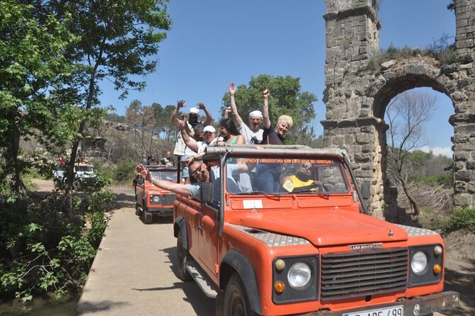 Side Jeep Safari With lunch included - Manavgat mosque visit: a calm 30 minutes to balance the chaos