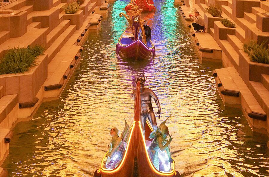 Side: Land of Legends Bus Transfers and Boat Parade - Side to Land of Legends: The 4-Hour Timing Reality Check