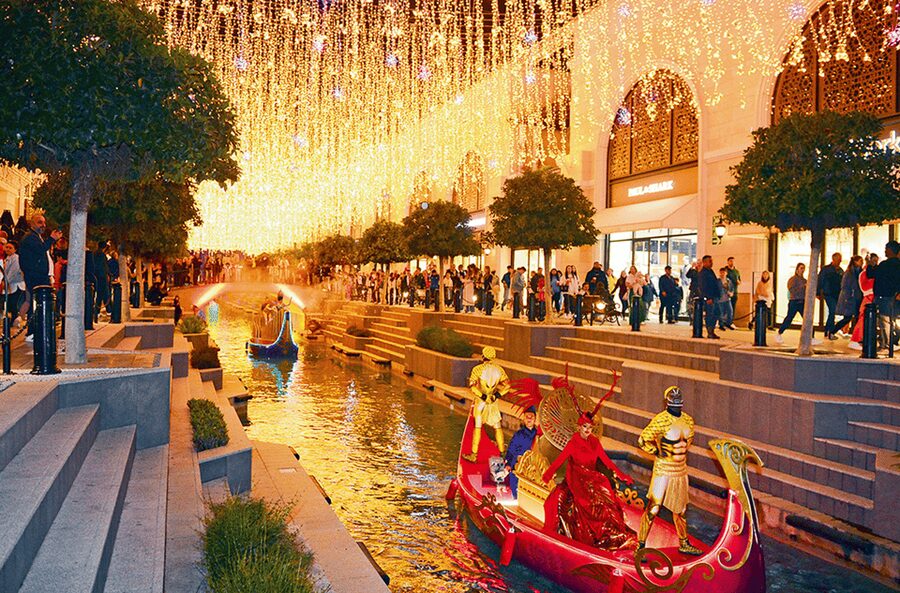 Side: Land of Legends Bus Transfers and Boat Parade - Hotel Pickup and Drop-Off: Less Hassle, Fewer Decisions