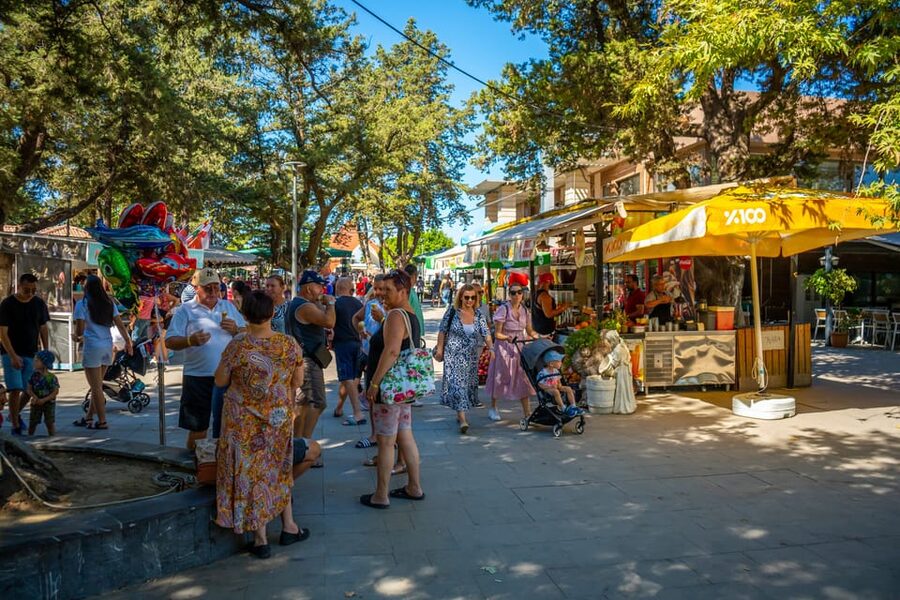 Side: Manavgat River Boat Trip & Grand Market w/ Lunch - Who this tour suits best (and who might prefer something else)