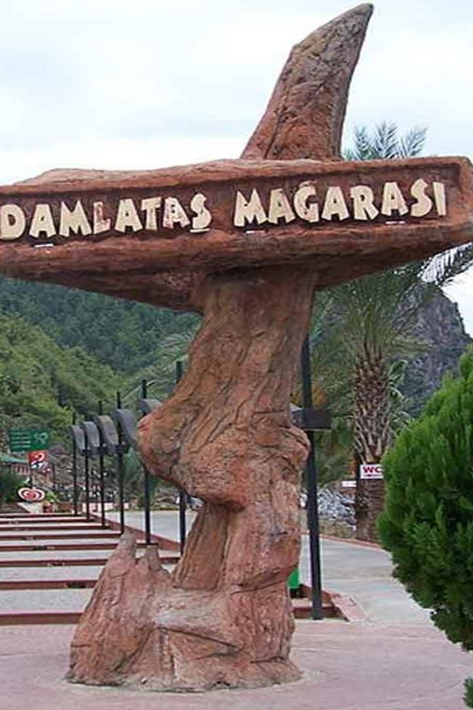 Side Mix Tour: Cabrio Safari & Green Canyon Boat & Waterfall - Grand Dam panoramic view: a quick stop that pays off